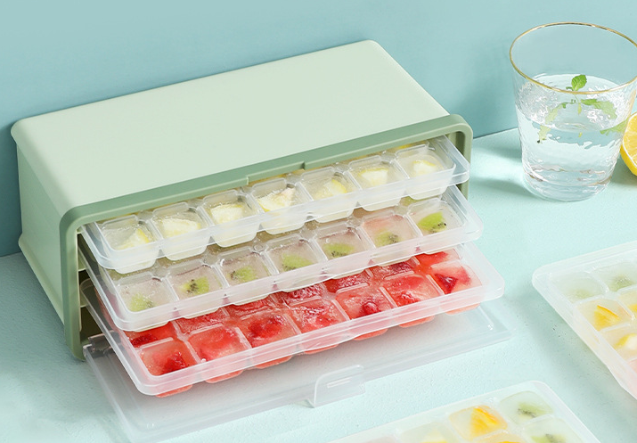 Drawer Type Plastic Ice Cube Mold Maker With Lid And Bin For Beer Cooling Ice Cube Tray