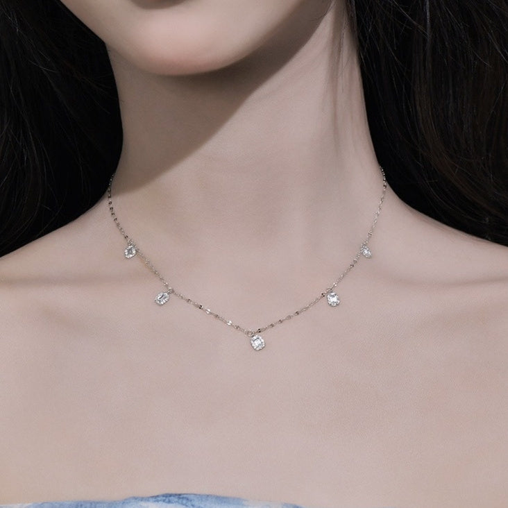 High-grade Niche Women's S925 Sterling Silver Small Square Diamond Clavicle Necklace