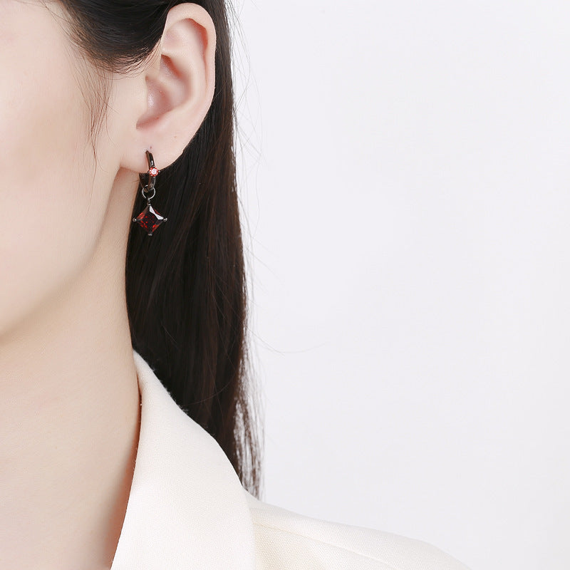 Ins Wears Cool Black Gold Earrings